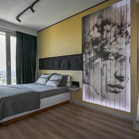 Alfred Sky Smart Apartment 29Th Spa Included Skopje Extérieur photo