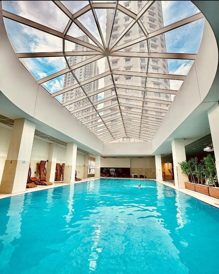 Alfred Sky Smart Apartment 29Th Spa Included Skopje Extérieur photo