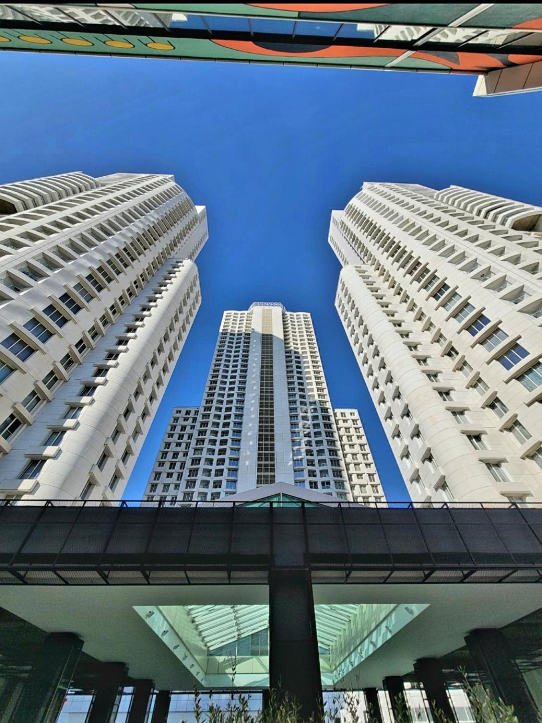 Alfred Sky Smart Apartment 29Th Spa Included Skopje Extérieur photo