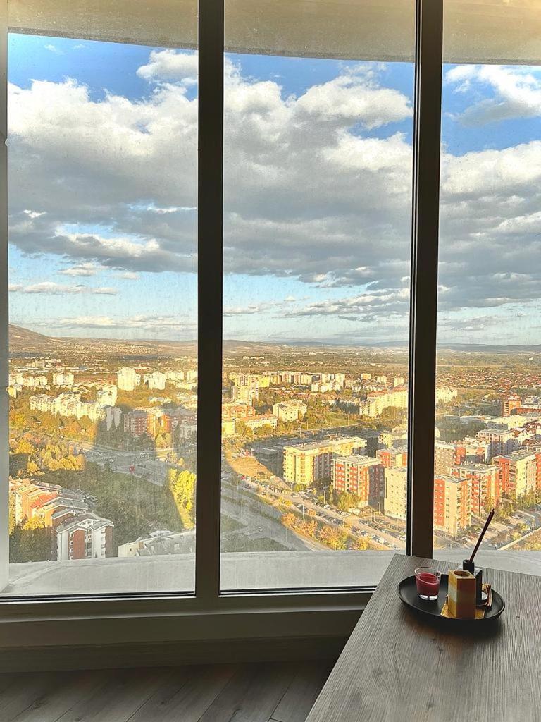 Alfred Sky Smart Apartment 29Th Spa Included Skopje Extérieur photo