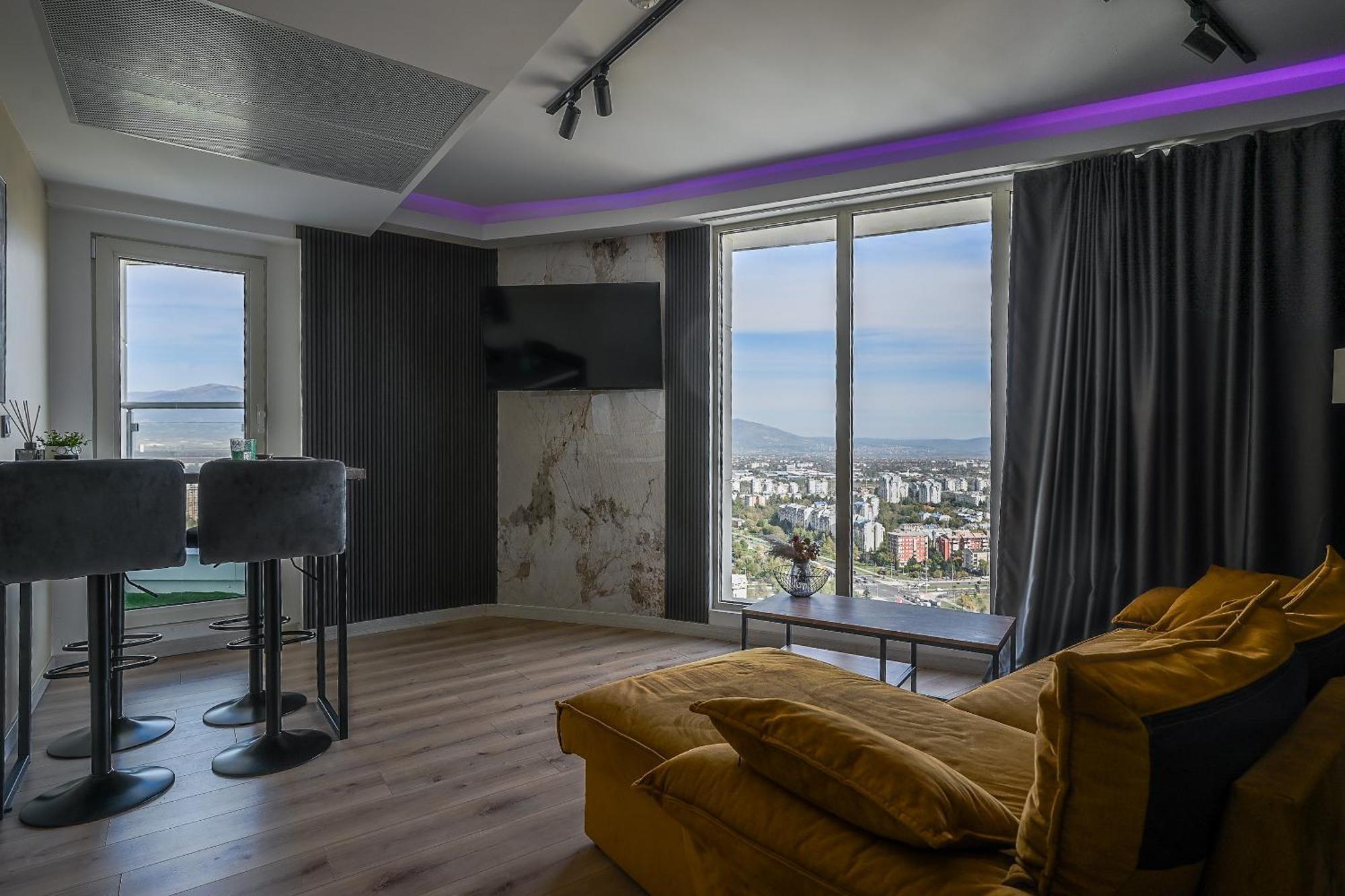 Alfred Sky Smart Apartment 29Th Spa Included Skopje Extérieur photo